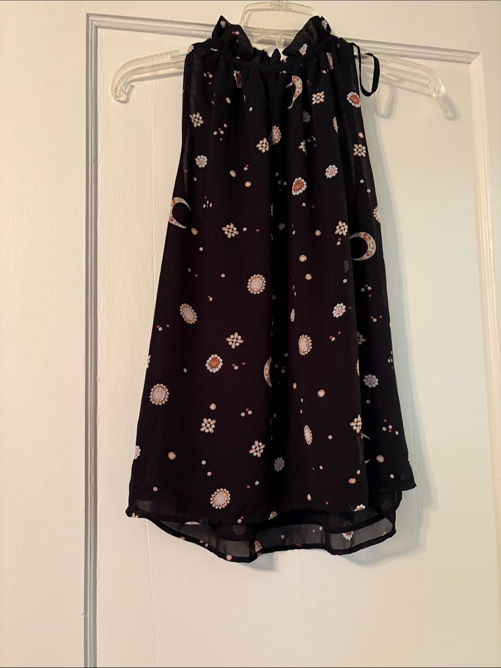Women’s Black Printed Sleeveless Blouse